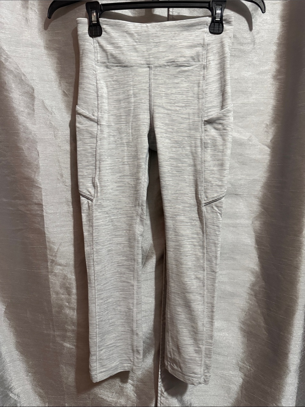 lululemon athletica Heathered Light Gray High-Rise Pocket Leggings